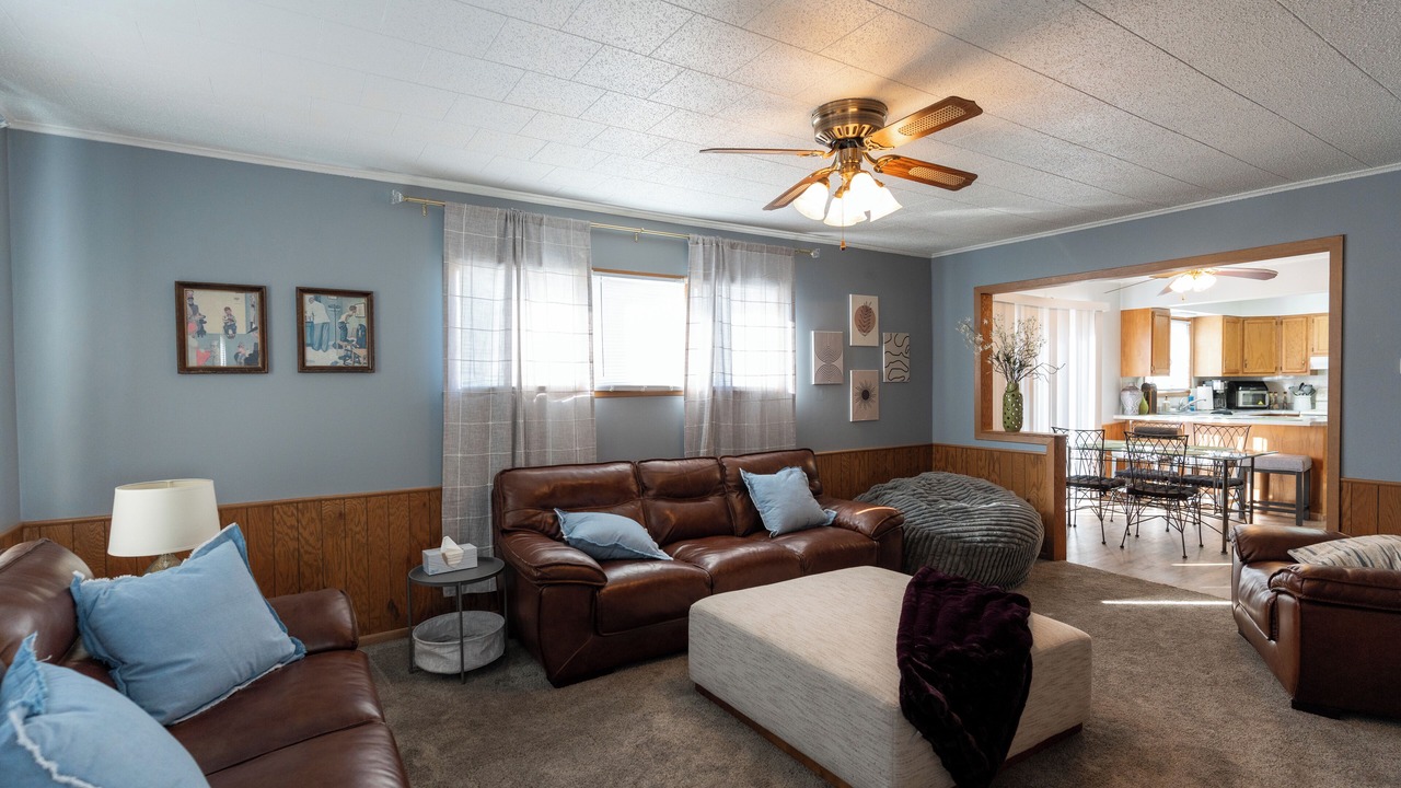 Photo of Livingroom in Detroit Lakes
