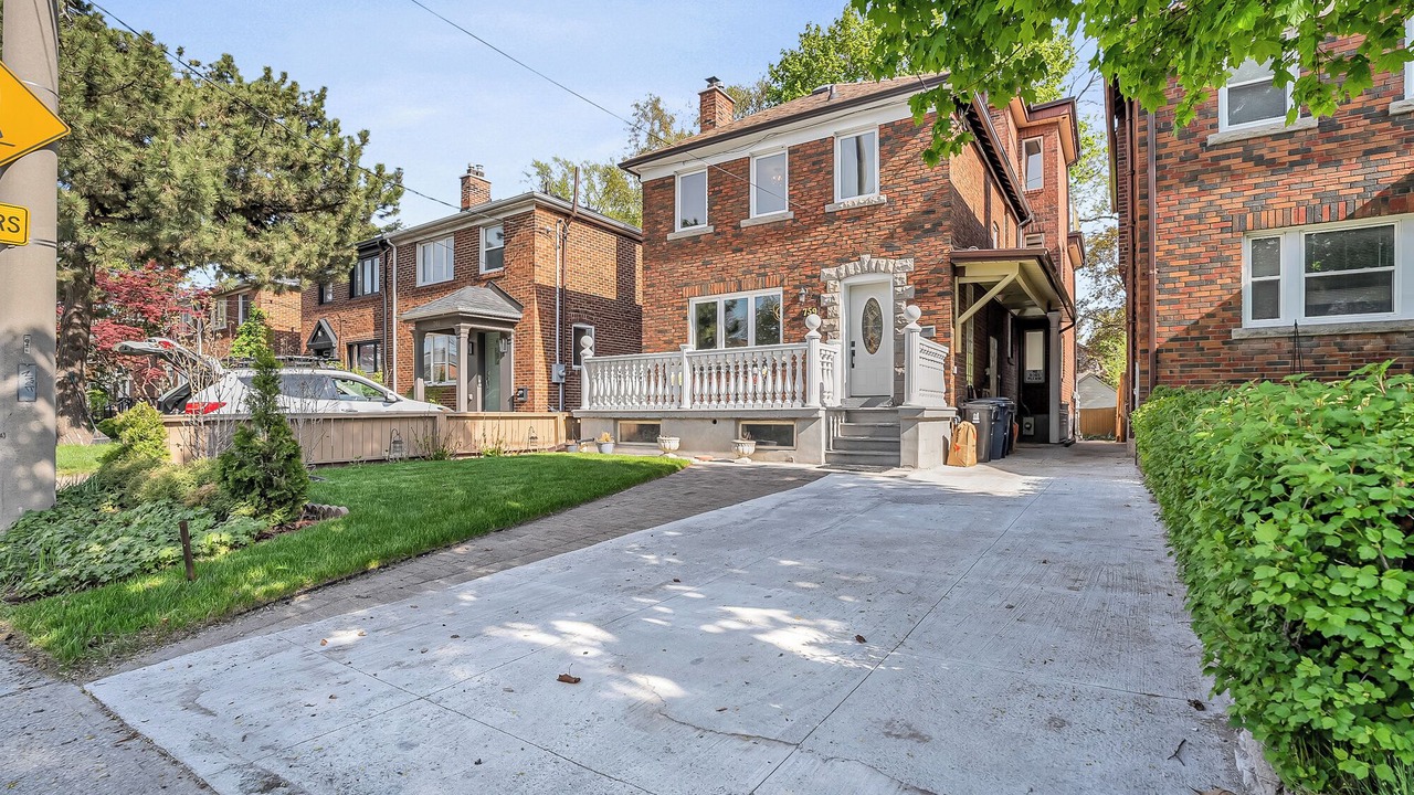 Photo of Outdoor in East York