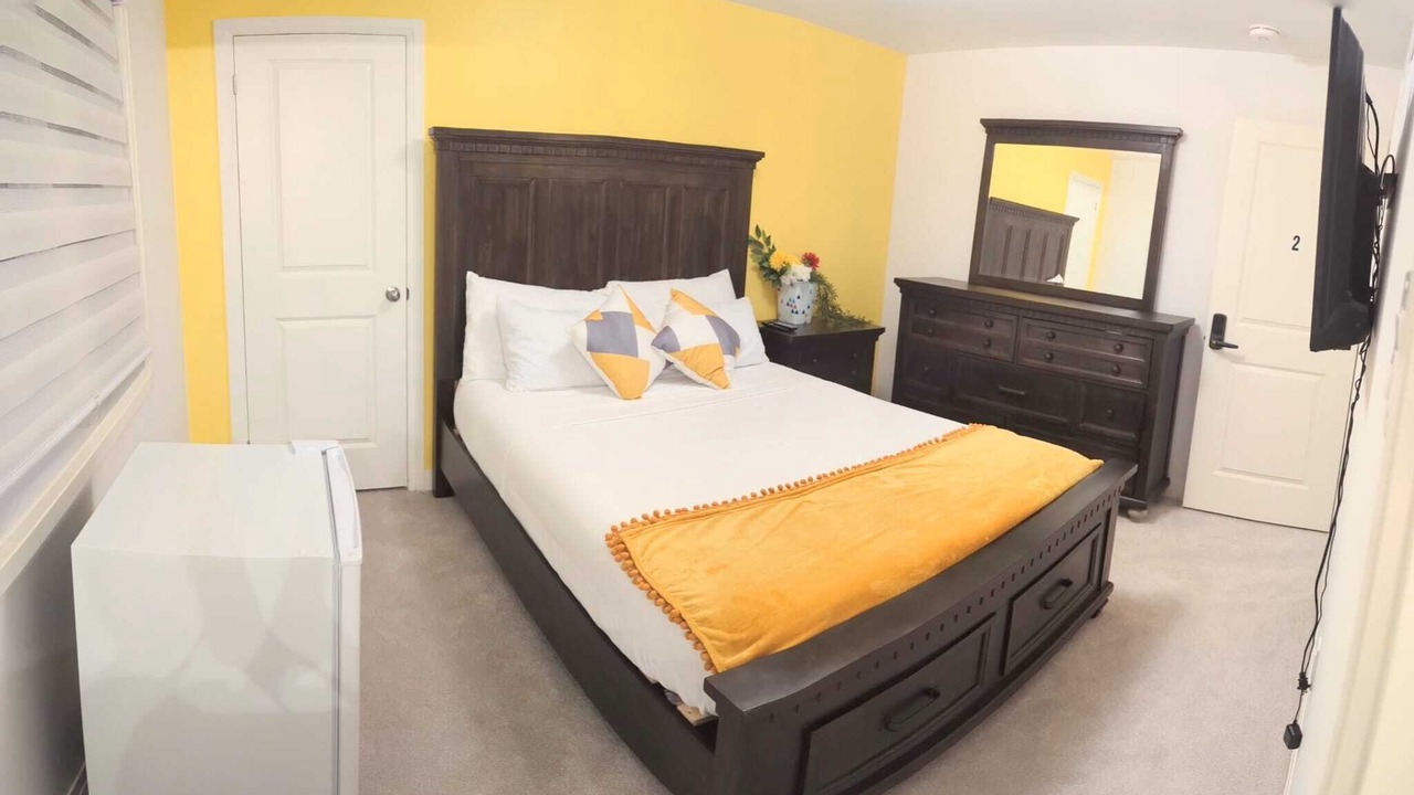 Photo of Bedroom in Bowmanville