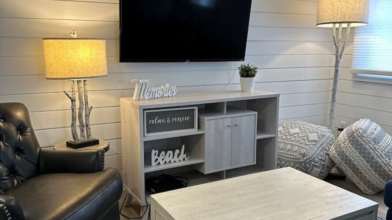 Photo of Livingroom in Gravenhurst