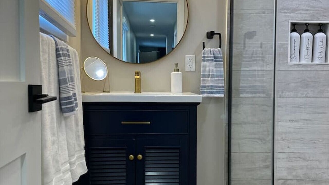 Photo of Bathroom in Gravenhurst