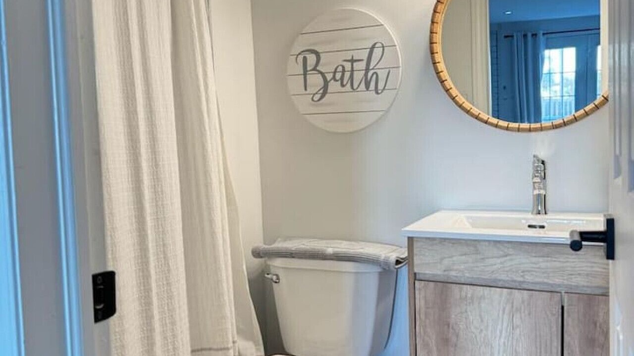 Photo of Bathroom in Gravenhurst