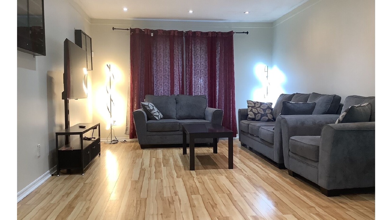 Photo of Livingroom in Rathwood