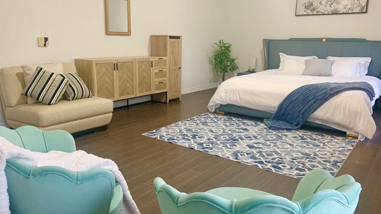 Photo of Bedroom in Richmond Hill