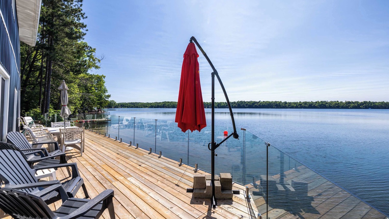 Photo of Patio Balcony in Central Frontenac