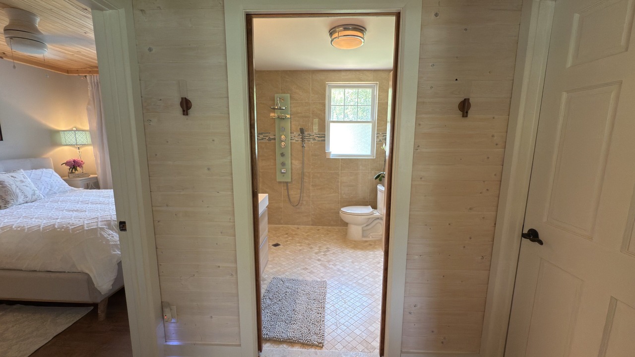Photo of Bathroom in Severn Bridge
