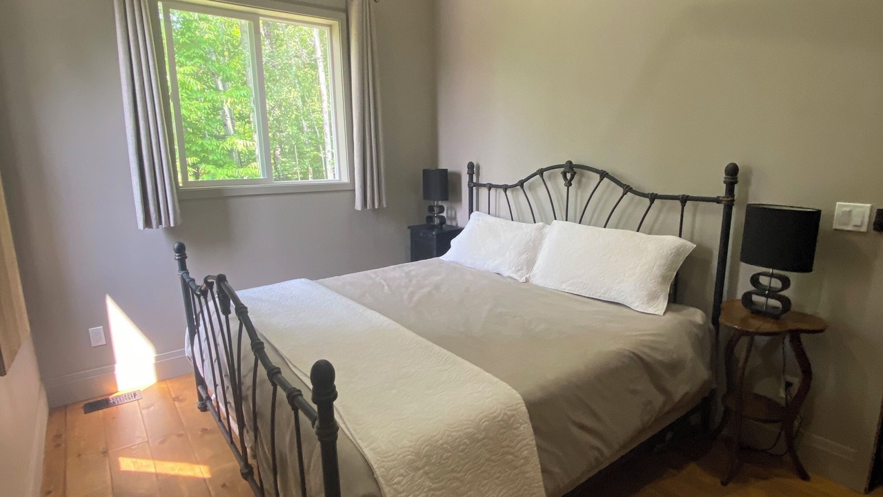 Photo of Bedroom in Unorganized Centre Parry Sound