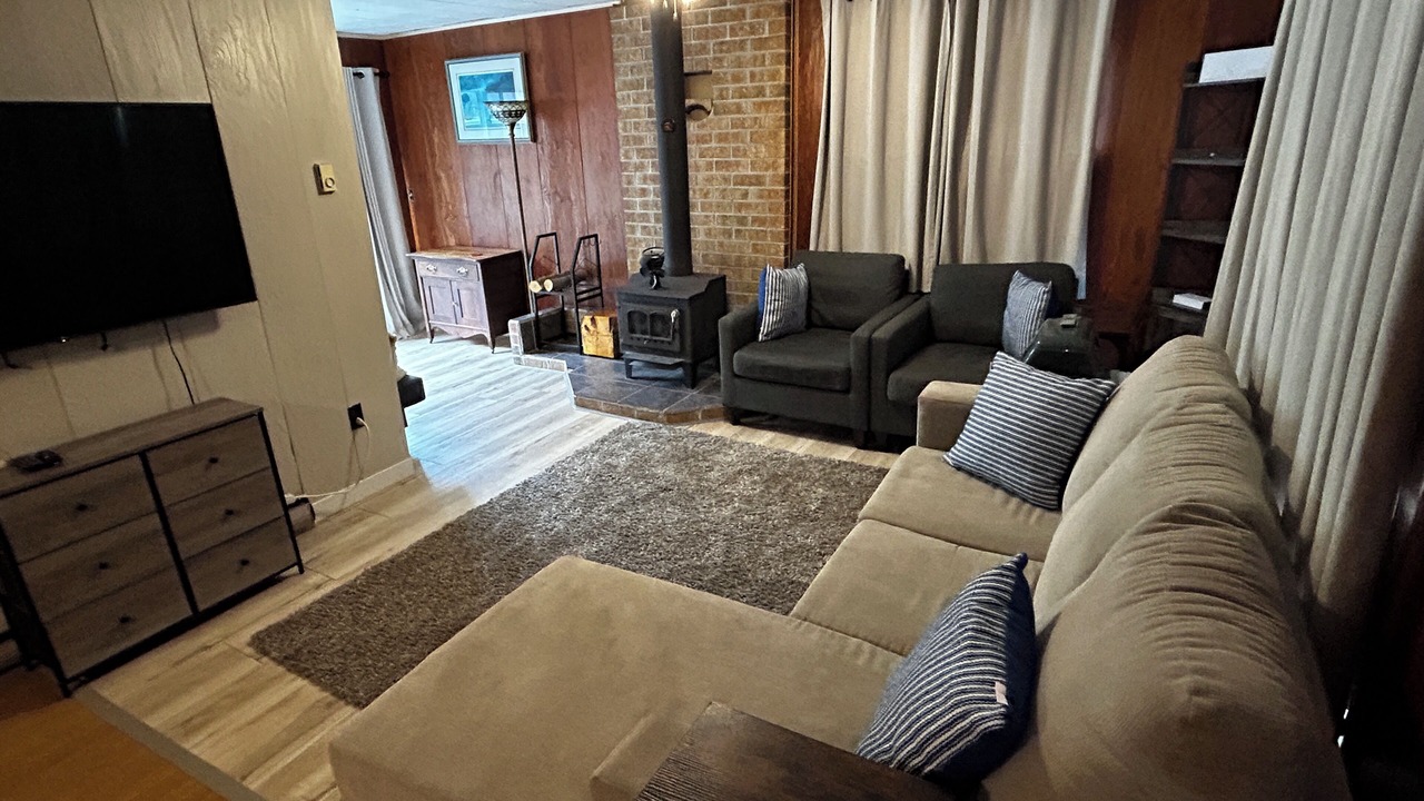 Photo of Livingroom in Roseneath
