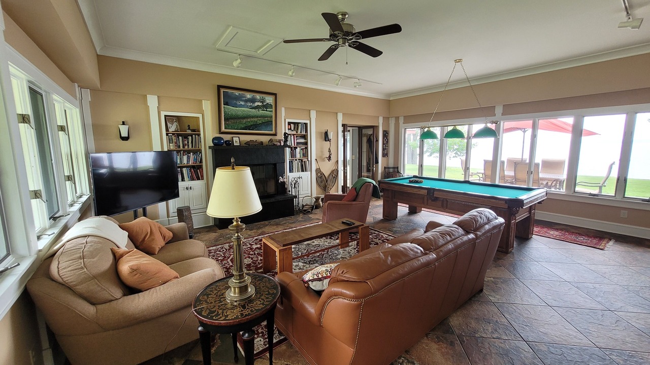 Photo of Livingroom in Indian Shores