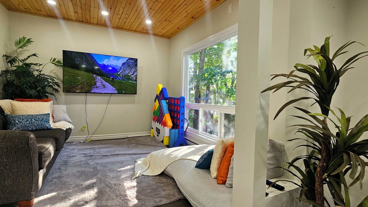 Photo of Livingroom in Washago