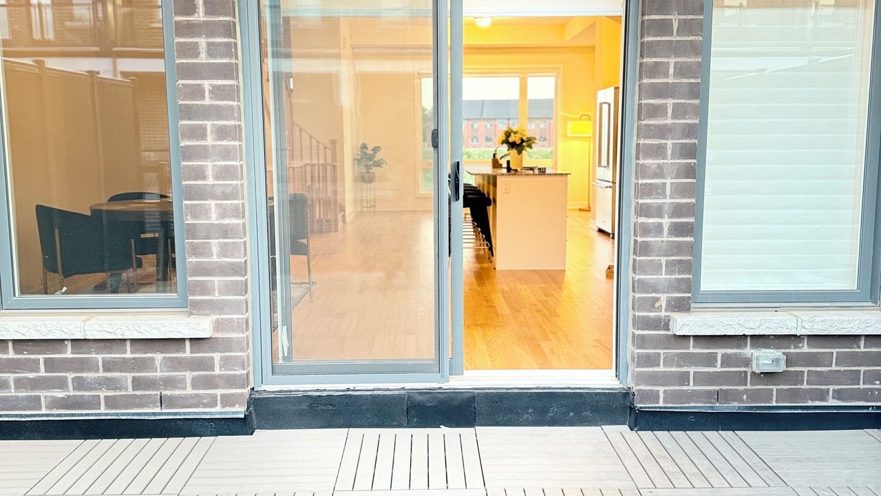 Photo of Outdoor in Oakville
