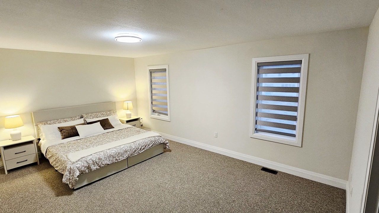 Photo of Bedroom in Gravenhurst