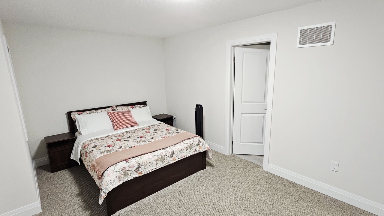 Photo of Bedroom in Gravenhurst