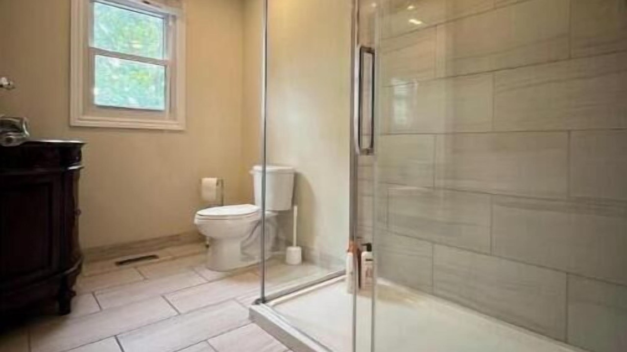Photo of Bathroom in Grimsby