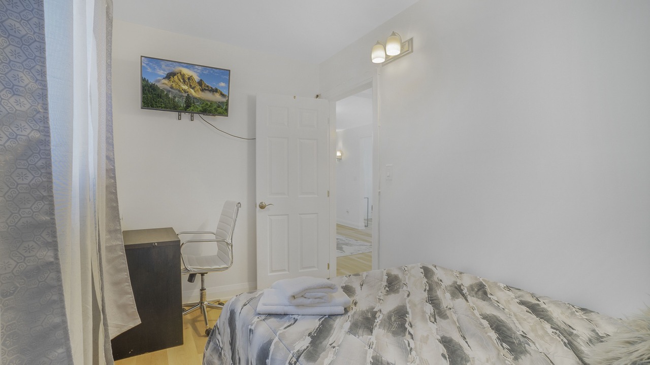 Photo of Bedroom in Thorold