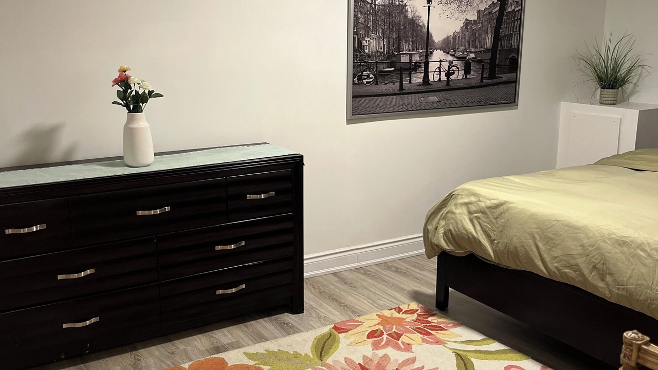 Photo of Bedroom in Central Erin Mills