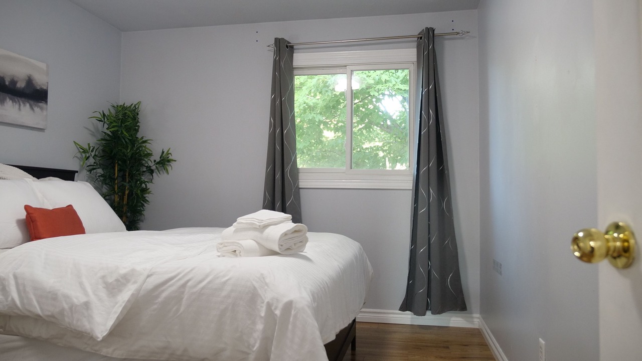 Photo of Bedroom in Amherstview