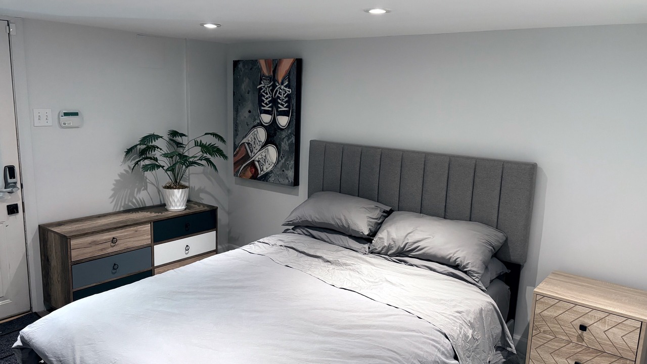 Photo of Bedroom in Carlingwood - McKellar Park - Laurentien View
