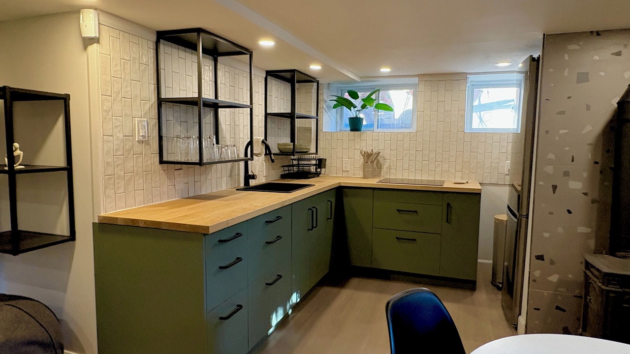 Photo of Kitchen in Carlingwood - McKellar Park - Laurentien View