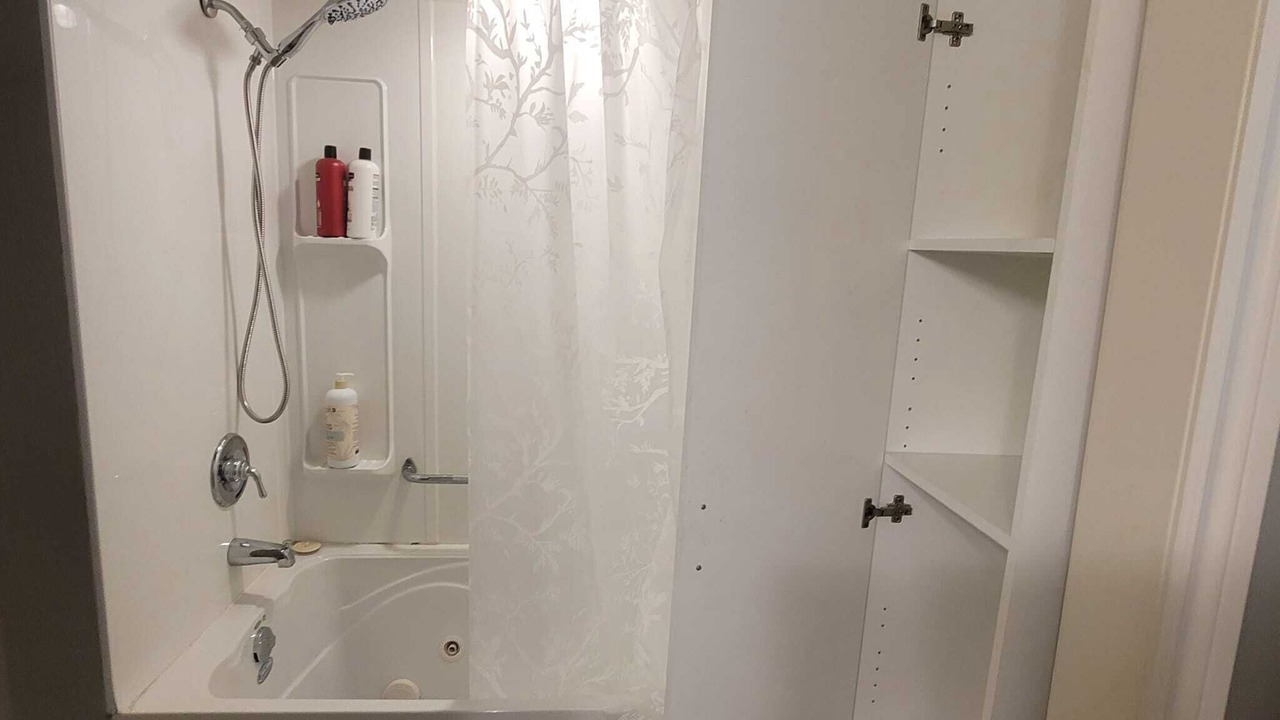Photo of Bathroom in Chatham-Kent