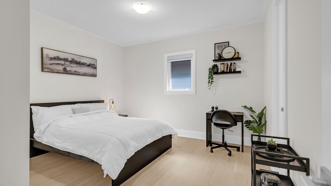 Photo of Bedroom in Oakville