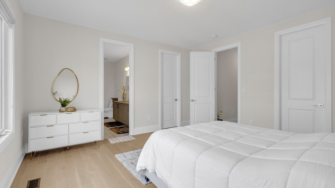 Photo of Bedroom in Oakville