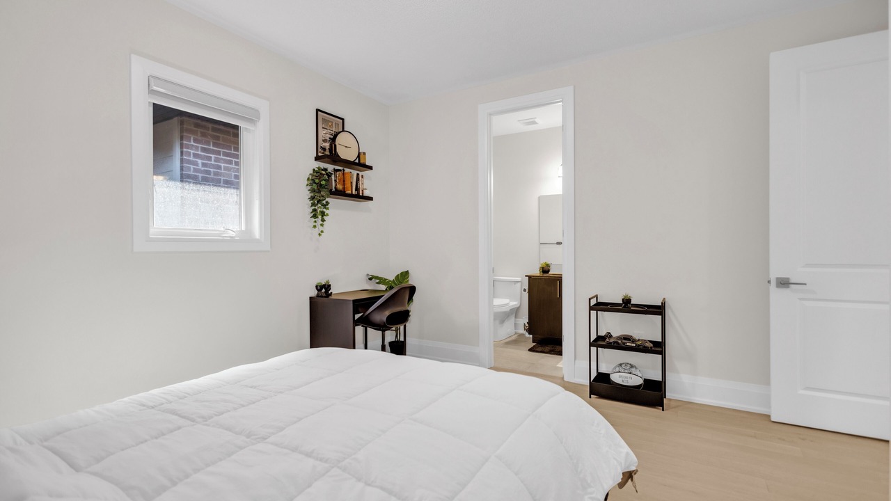 Photo of Bedroom in Oakville