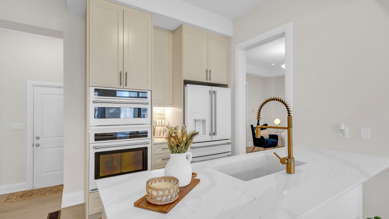Photo of Kitchen in Oakville