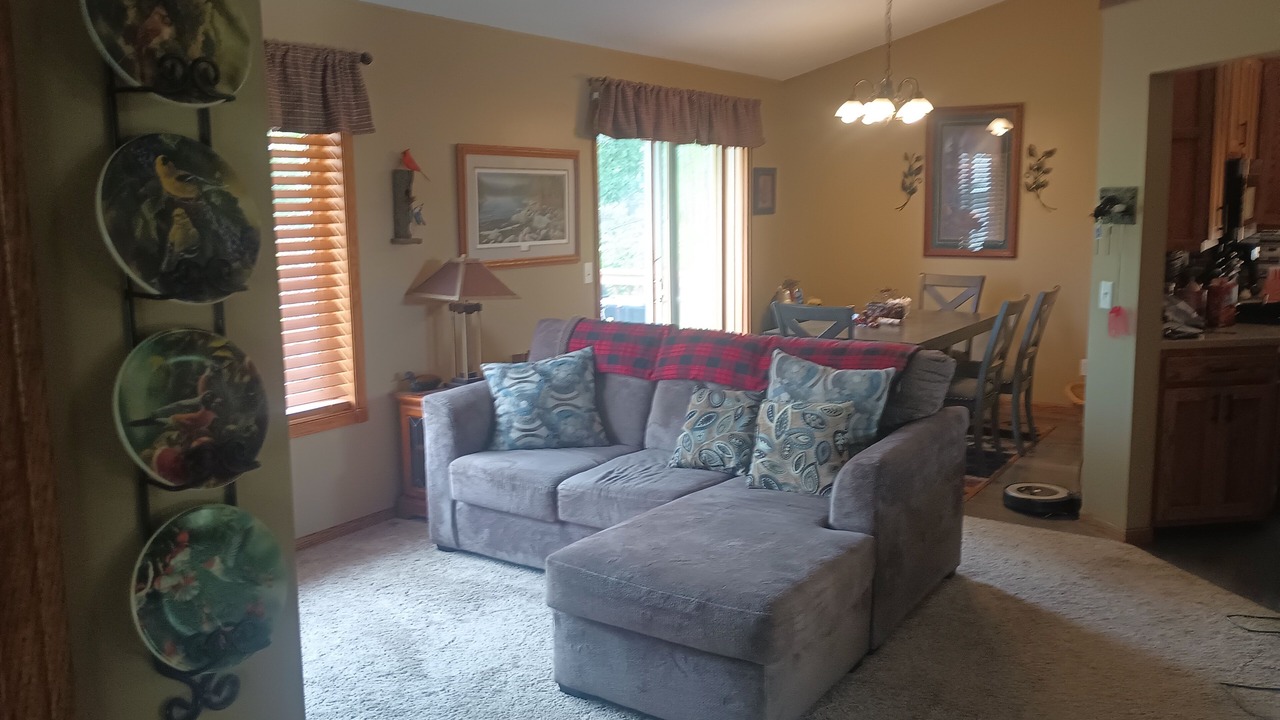 Photo of Livingroom in North Branch