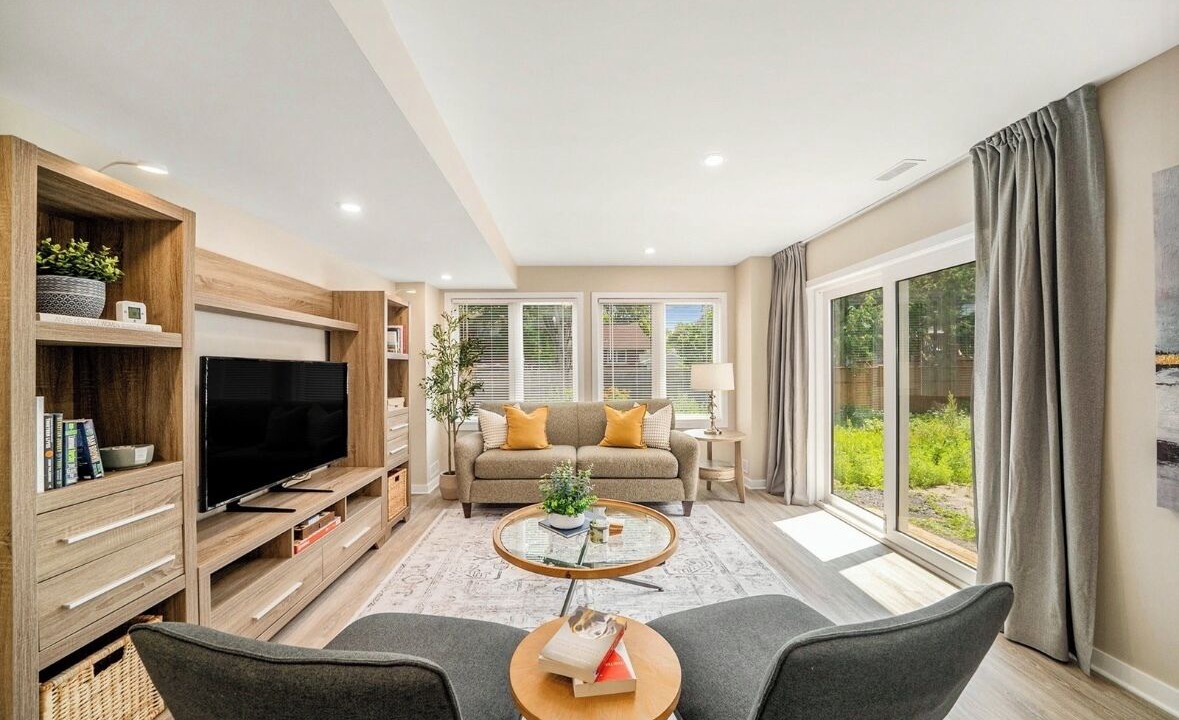 Photo of Livingroom in Ottawa Division