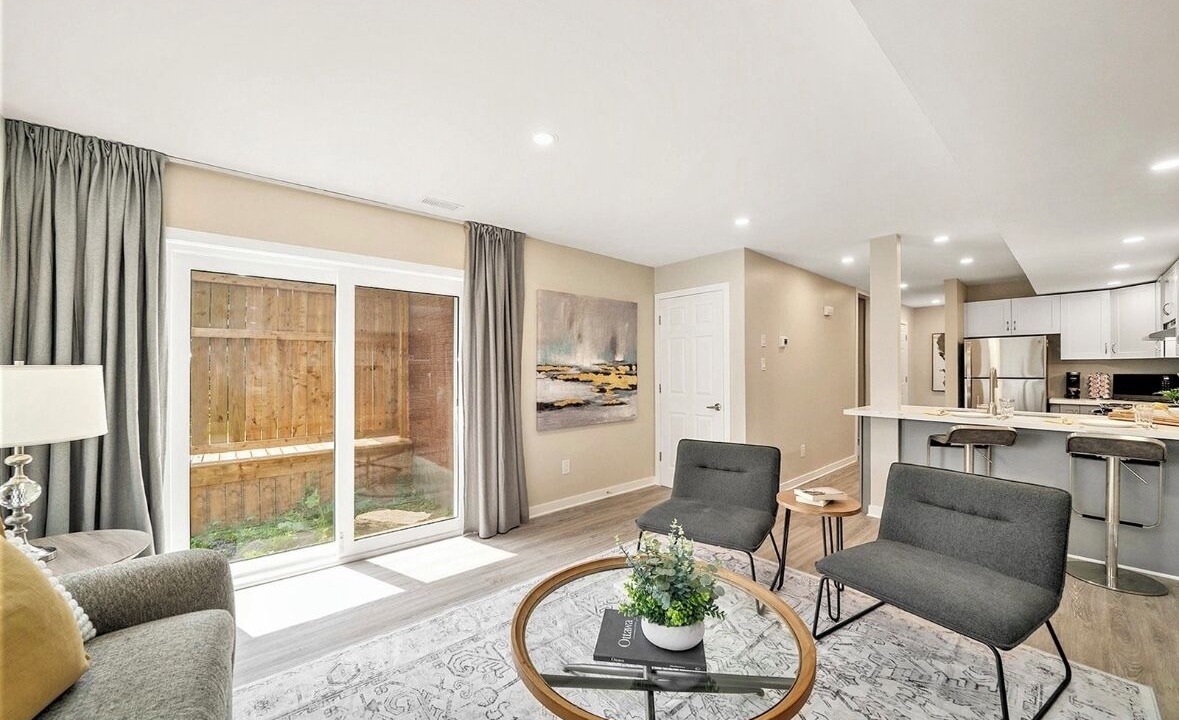 Photo of Livingroom in Ottawa Division