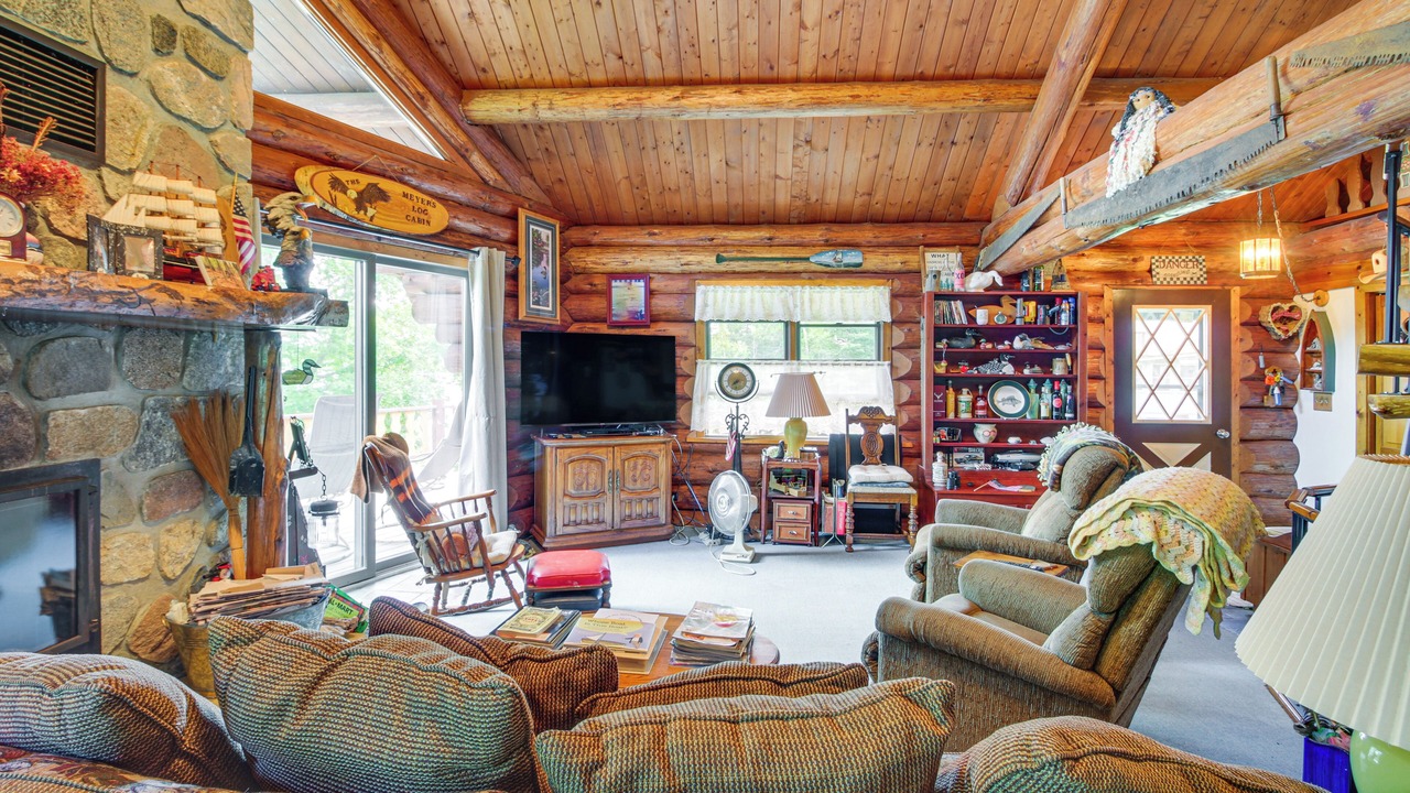 Photo of Livingroom in Rogers Township