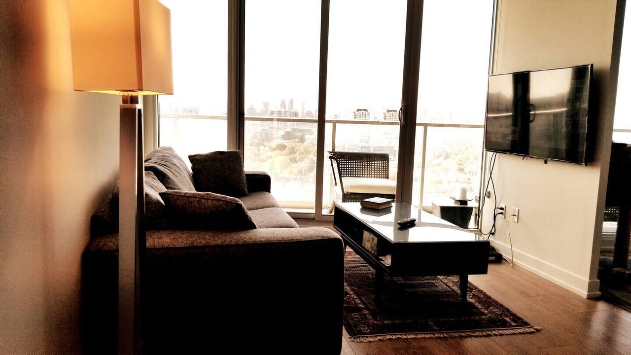 Photo of Livingroom in Bayview Village