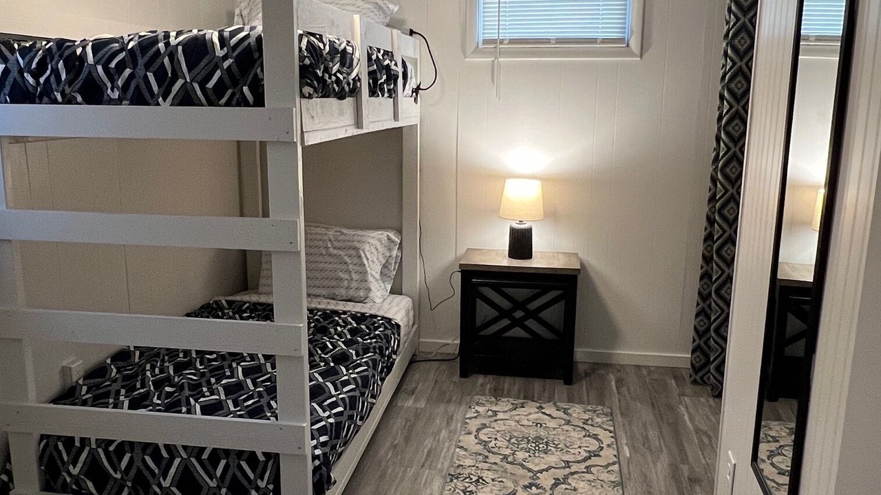 Photo of Bedroom in Kenwood