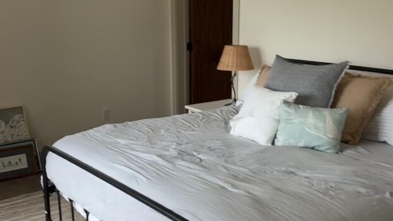 Photo of Bedroom in Cushing
