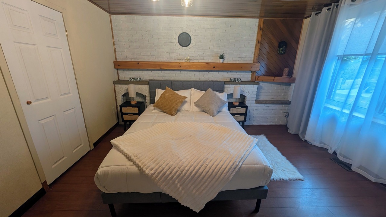 Photo of Bedroom in Port Stanley