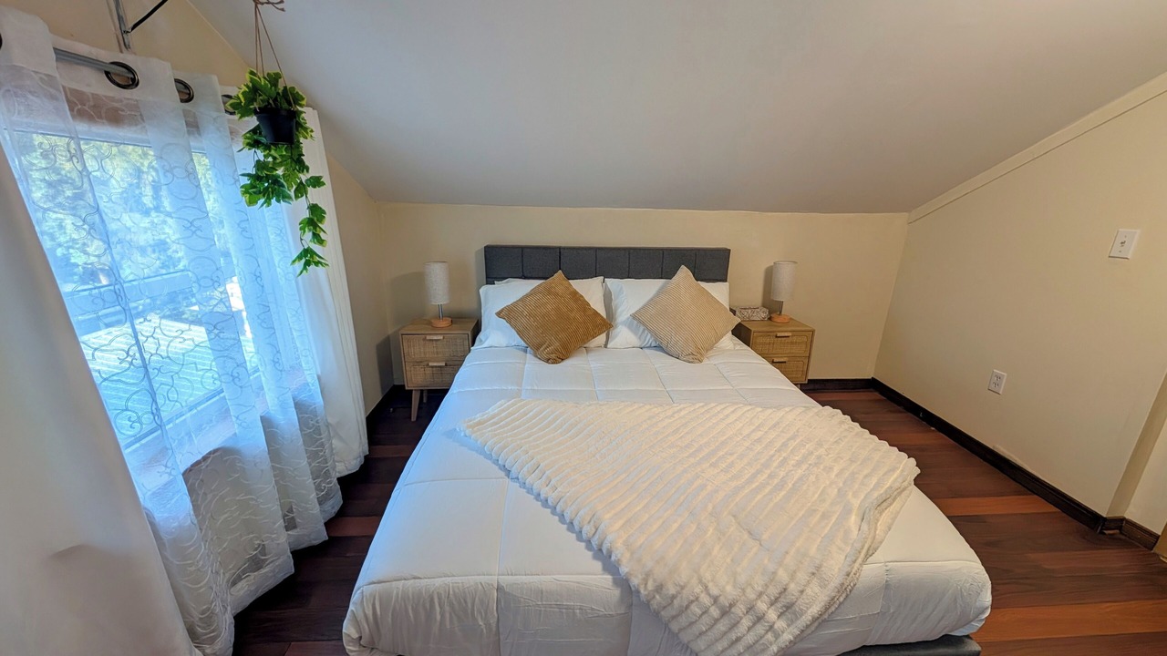 Photo of Bedroom in Port Stanley