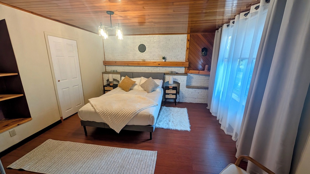 Photo of Bedroom in Port Stanley