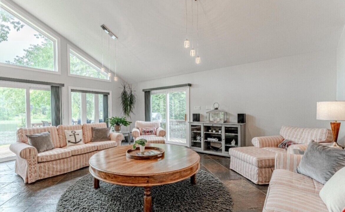Photo of Livingroom in Port Stanton