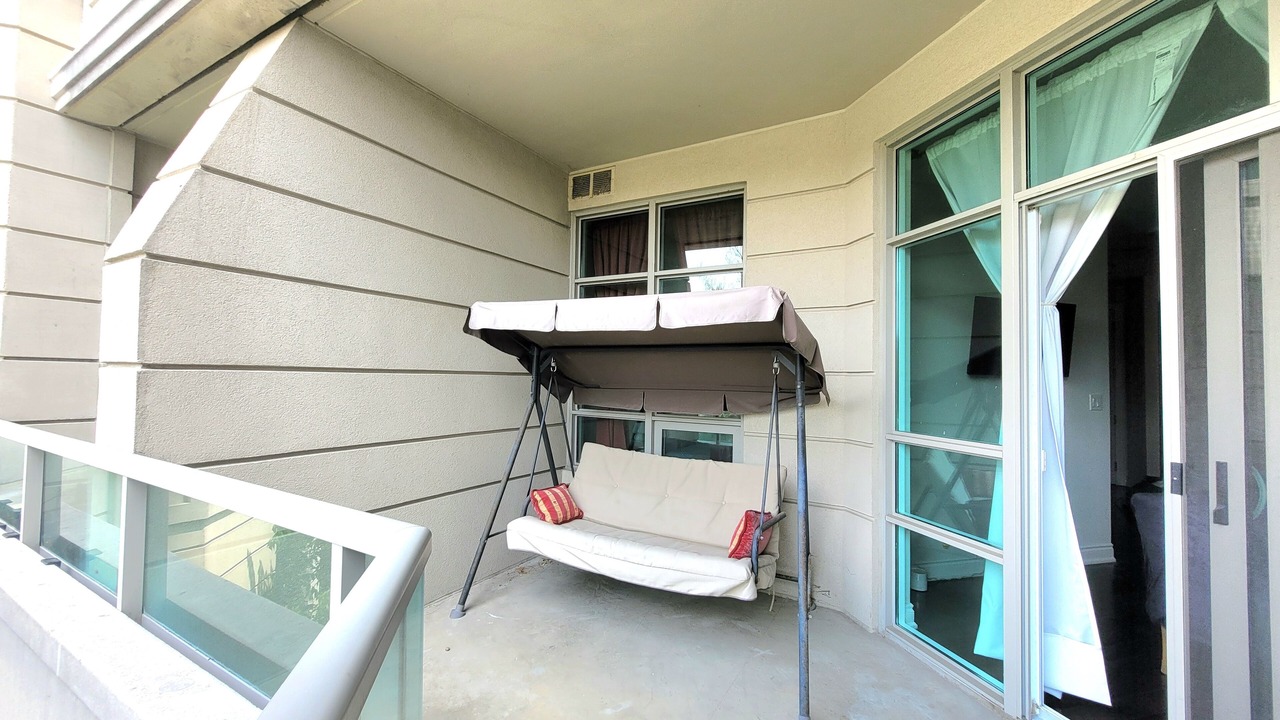 Photo of Patio Balcony in The Peanut