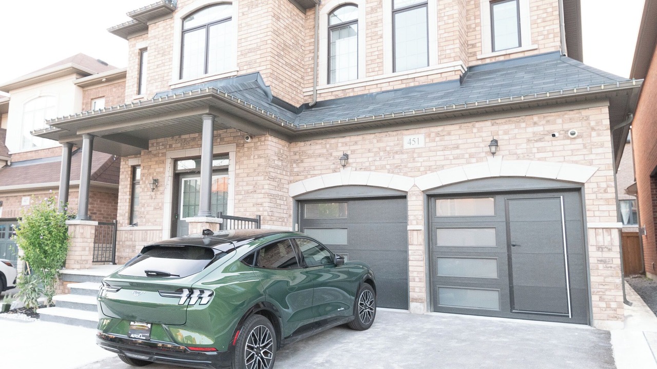 Photo of Outdoor in Oakville