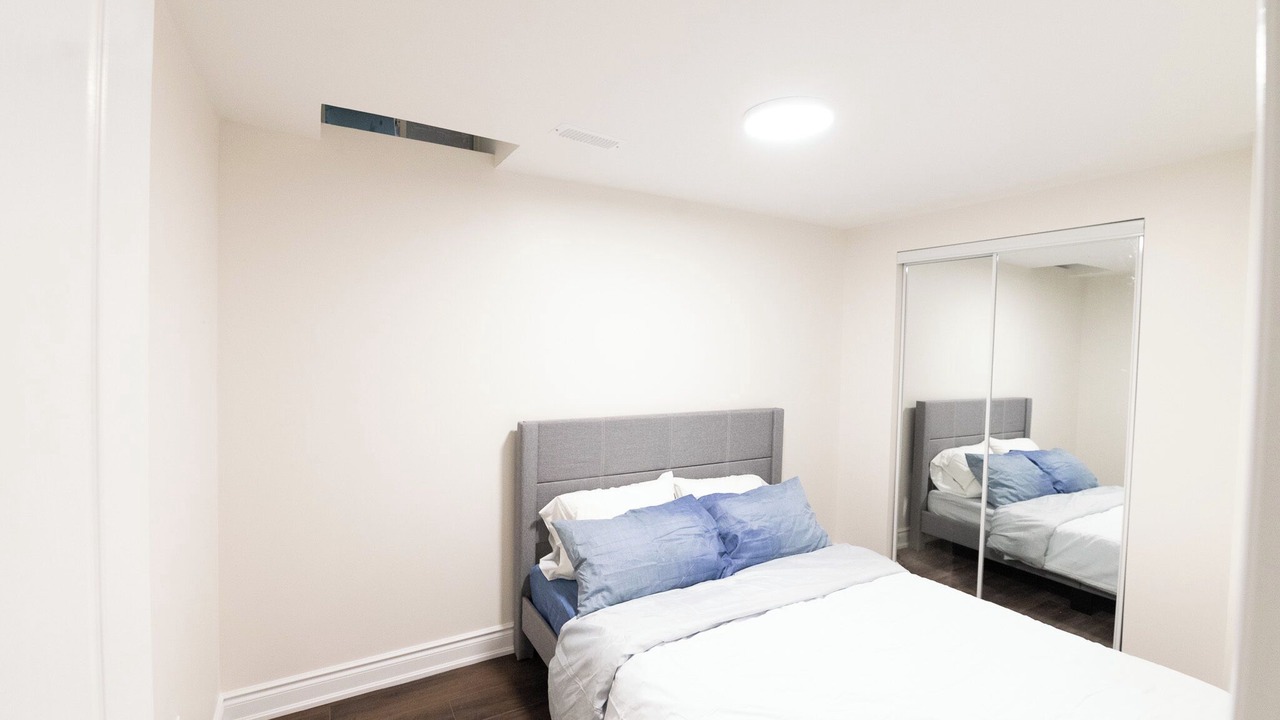 Photo of Bedroom in Oakville