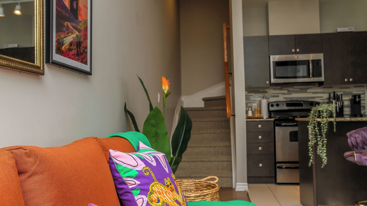 Photo of Livingroom in Ottawa Division