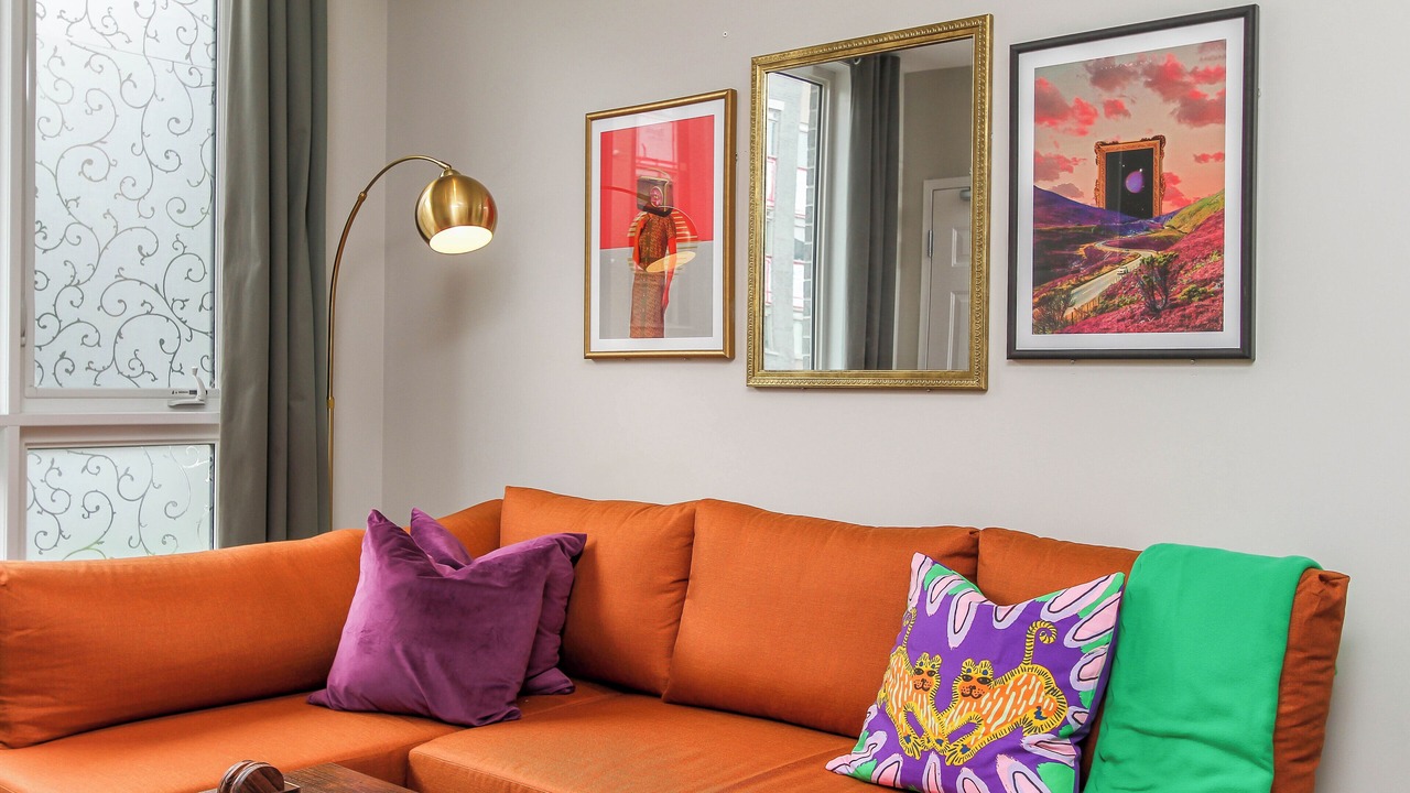 Photo of Livingroom in Ottawa Division