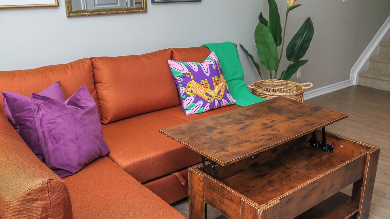 Photo of Livingroom in Ottawa Division