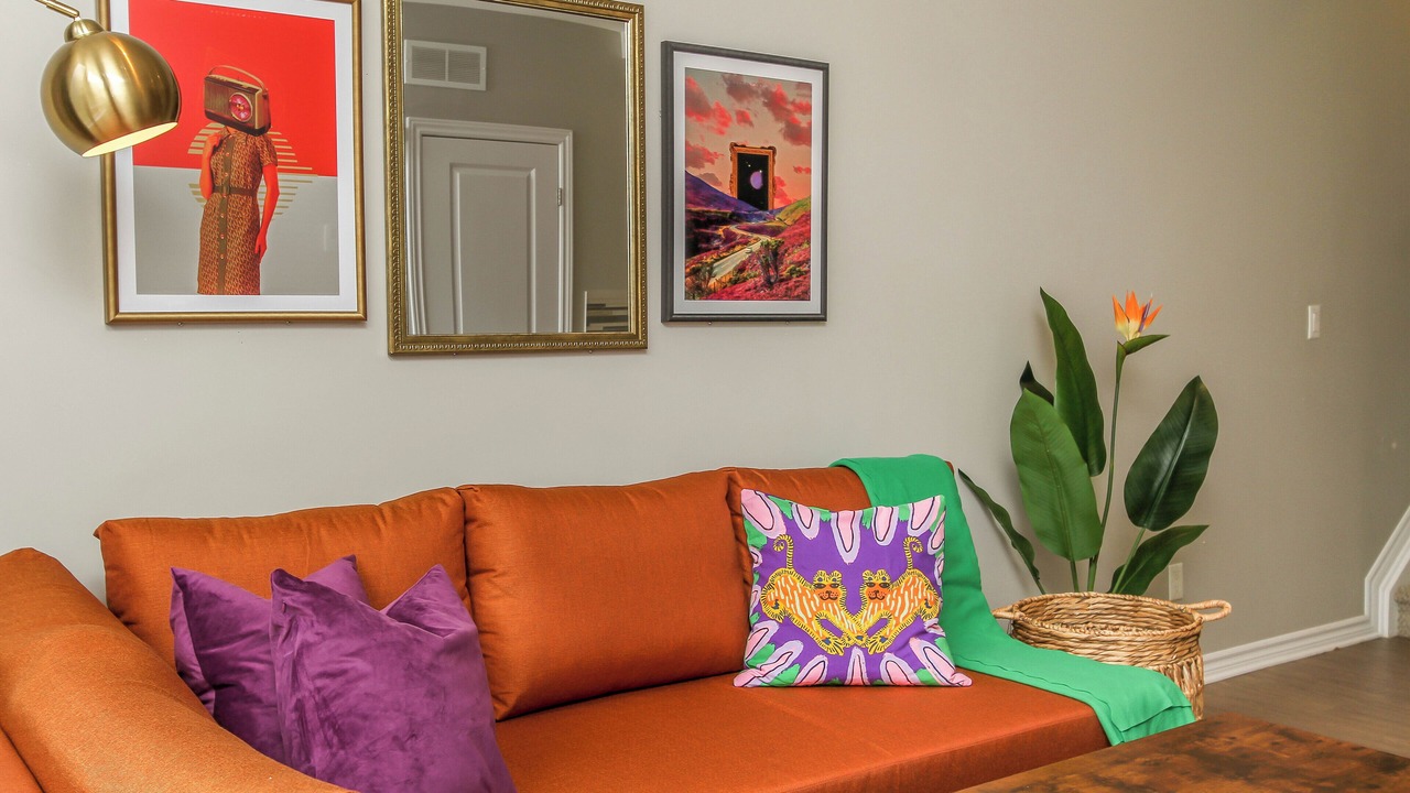 Photo of Livingroom in Ottawa Division