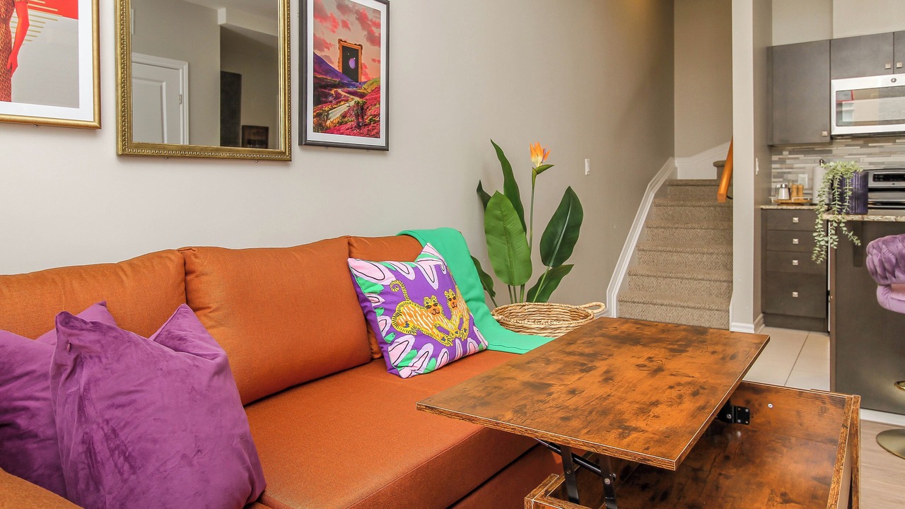 Photo of Livingroom in Ottawa Division