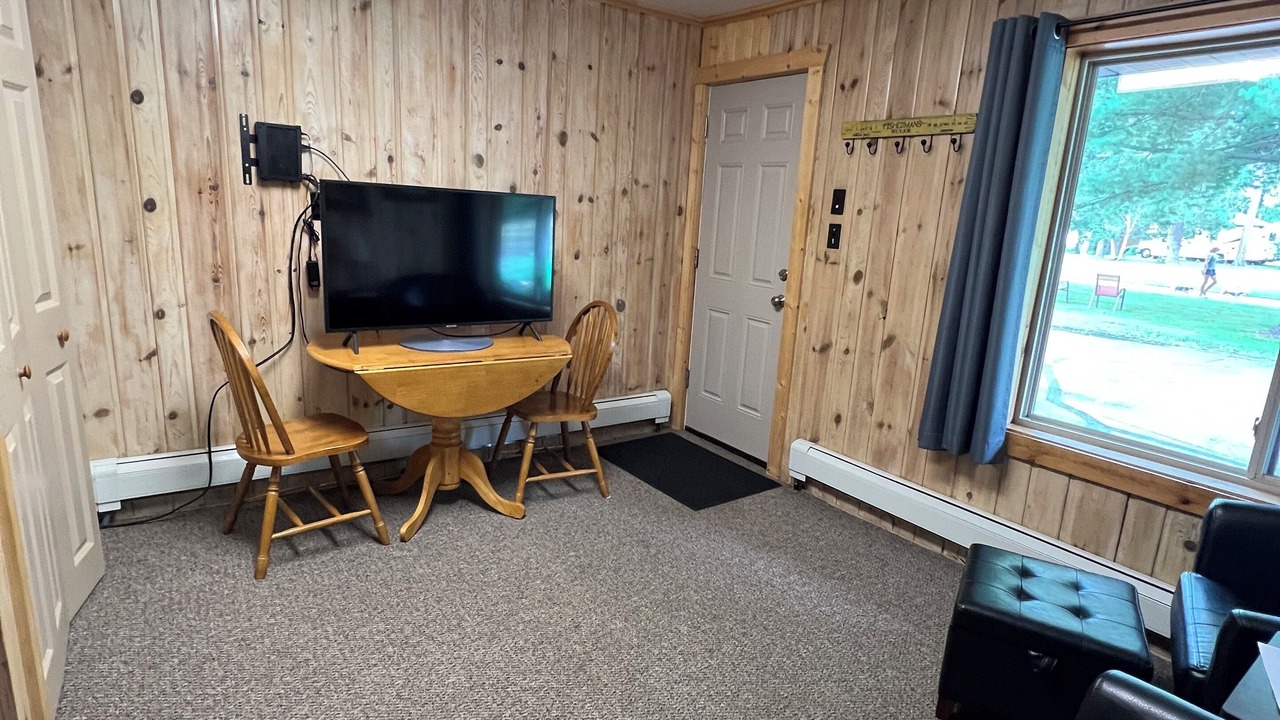 Photo of Livingroom in Lake Shore