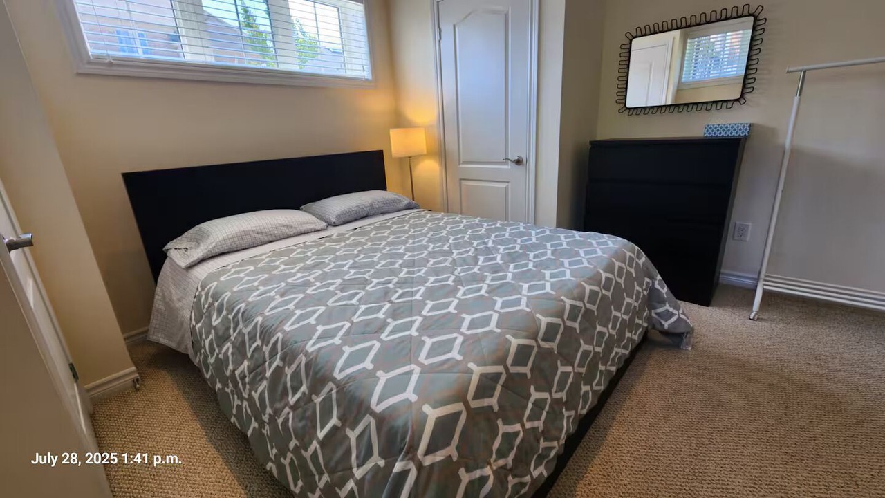 Photo of Bedroom in Richmond Hill
