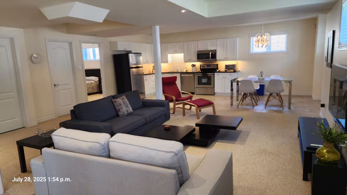 Photo of Livingroom in Richmond Hill